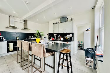 1 bed house, Southwell Road, Hockley, Nottingham, NG11DL - Image 3